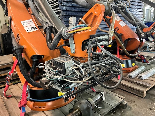 2005 kuka kr 180-2 pa 4-assige robotarm - afbeelding 6 van  11