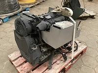 2005 magirus deutz d2011l04i dieselmotor - afbeelding 1 van  6