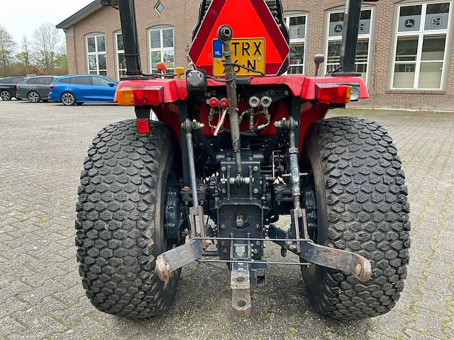 2005 massey ferguson 1528 smalspoor- en compacttractor - afbeelding 7 van  21