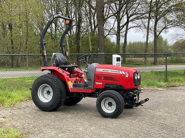 2005 massey ferguson 1528 smalspoor- en compacttractor - afbeelding 16 van  21