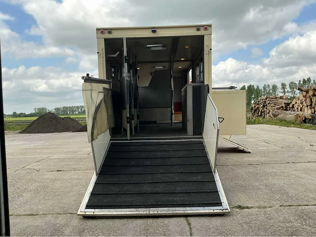 2005 mercedes-benz atego 1223 paarden vrachtwagen - afbeelding 10 van  19
