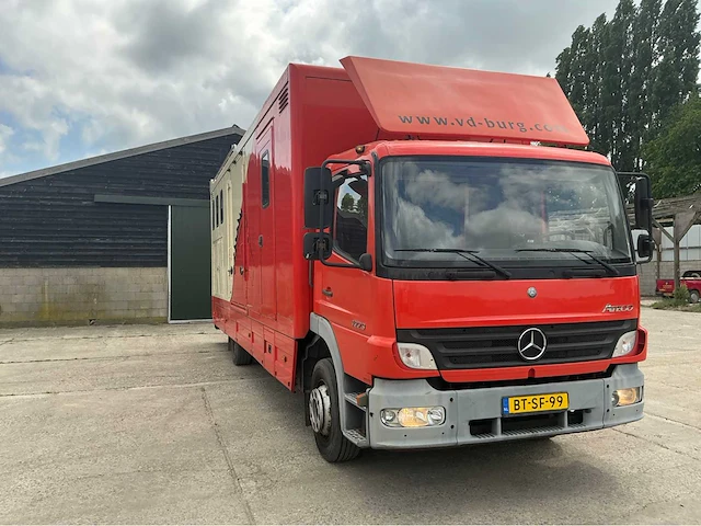 2005 mercedes-benz atego 1223 paarden vrachtwagen - afbeelding 12 van  19
