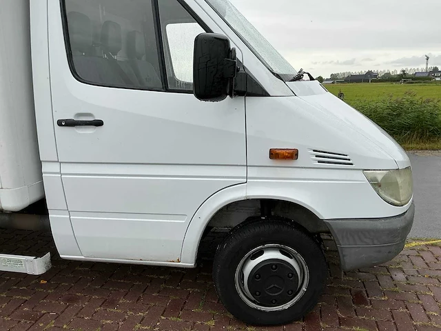 2005 mercedes-benz sprinter 413 cdi 2.2 bedrijfswagen - afbeelding 4 van  47
