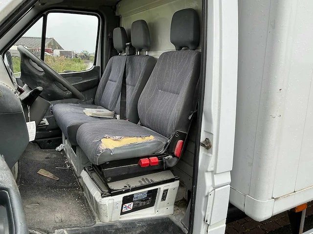 2005 mercedes-benz sprinter 413 cdi 2.2 bedrijfswagen - afbeelding 38 van  47