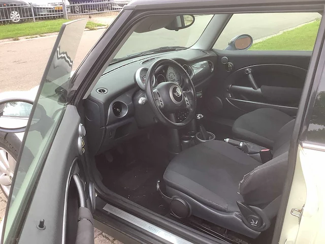 2005 mini cooper 1.6 cooper pepper personenauto - afbeelding 12 van  14