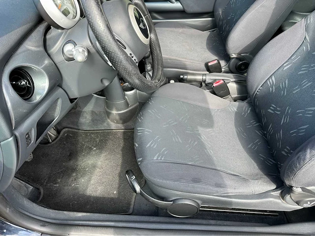 2005 mini cooper one personenauto - afbeelding 21 van  35