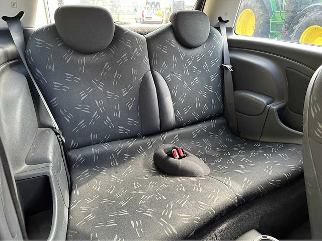 2005 mini cooper personenauto - afbeelding 7 van  35