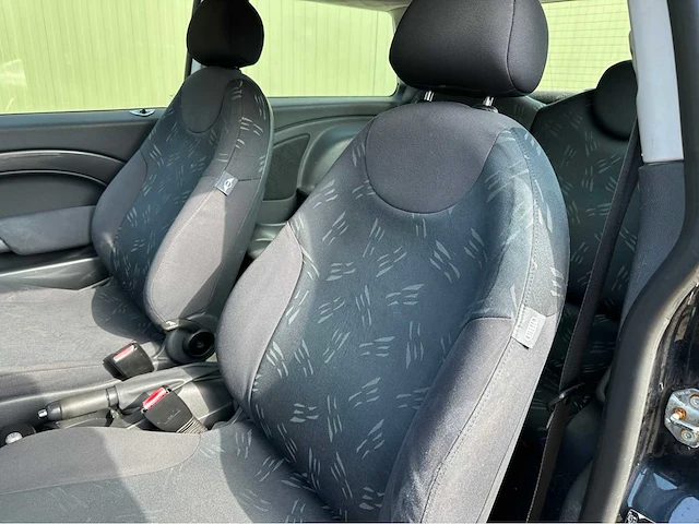 2005 mini cooper personenauto - afbeelding 13 van  35