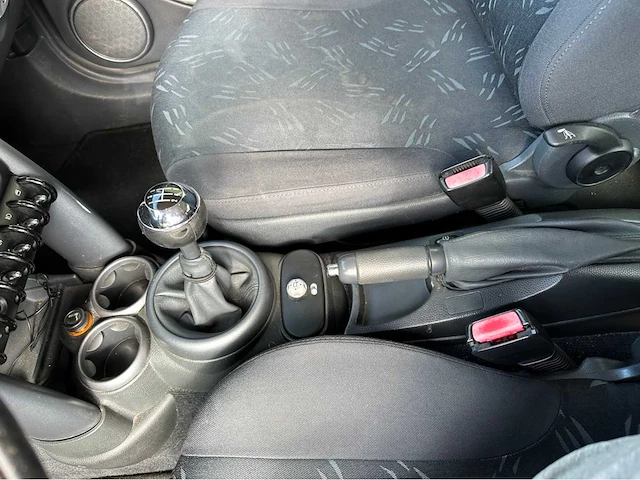 2005 mini cooper personenauto - afbeelding 21 van  35