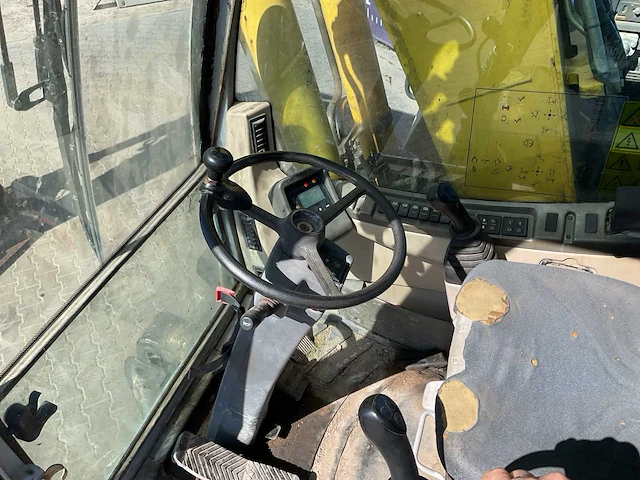 2005 new holland mh plus banden graafmachine - afbeelding 5 van  18
