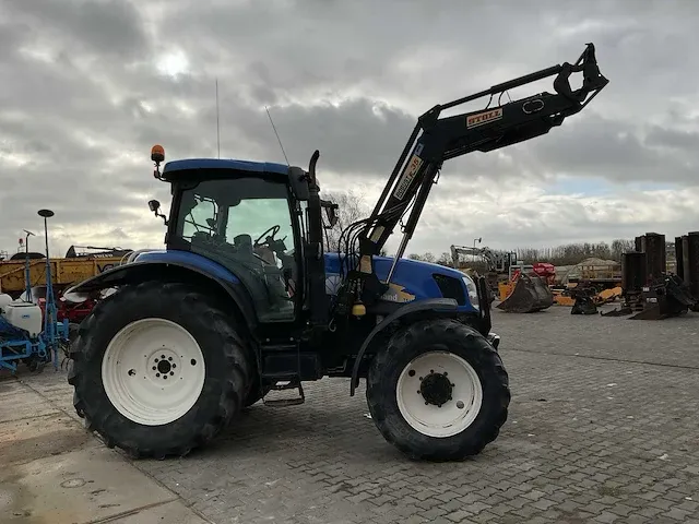 2005 new holland ts125a vierwielaangedreven landbouwtractor - afbeelding 34 van  38