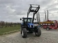 2005 new holland ts125a vierwielaangedreven landbouwtractor - afbeelding 35 van  38