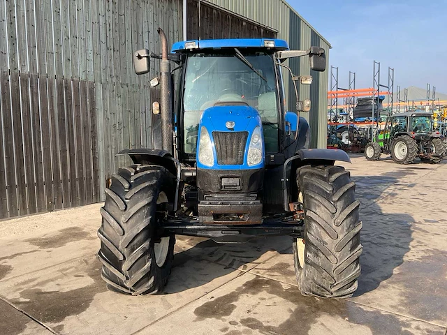 2005 new holland ts135a plus vierwielaangedreven landbouwtractor - afbeelding 23 van  33