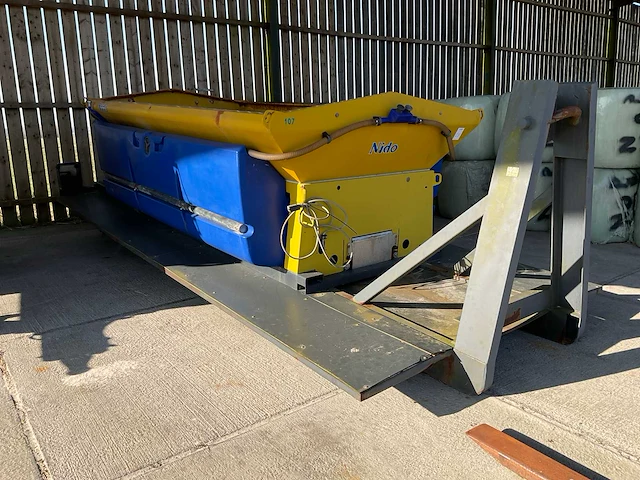 2005 nido stratos b40-42 pcxn490 zoutstrooier - afbeelding 13 van  19