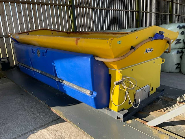2005 nido stratos b40-42 pcxn490 zoutstrooier - afbeelding 14 van  19