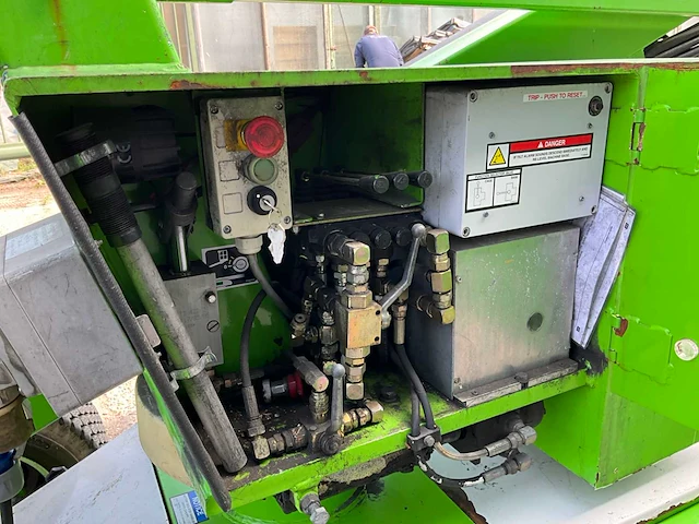 2005 niftylift nifty hr12ne hoogwerker - afbeelding 16 van  32