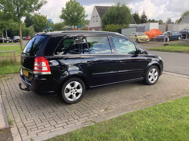 2005 opel zafira 2.2 enjoy personenauto - afbeelding 13 van  19