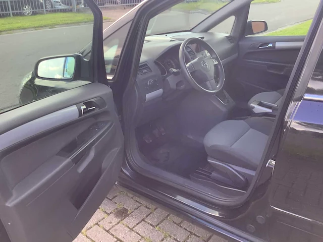 2005 opel zafira 2.2 enjoy personenauto - afbeelding 19 van  19