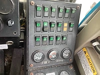 2005 oshkosh h2718- runway broom - afbeelding 8 van  14