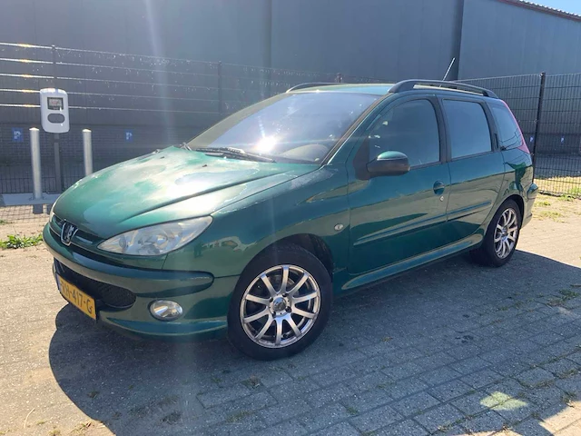 2005 peugeot 206 sw 1.4-16v xs personenauto - afbeelding 1 van  23
