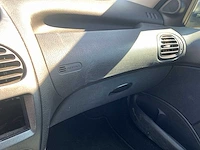 2005 peugeot 206 sw 1.4-16v xs personenauto - afbeelding 14 van  23
