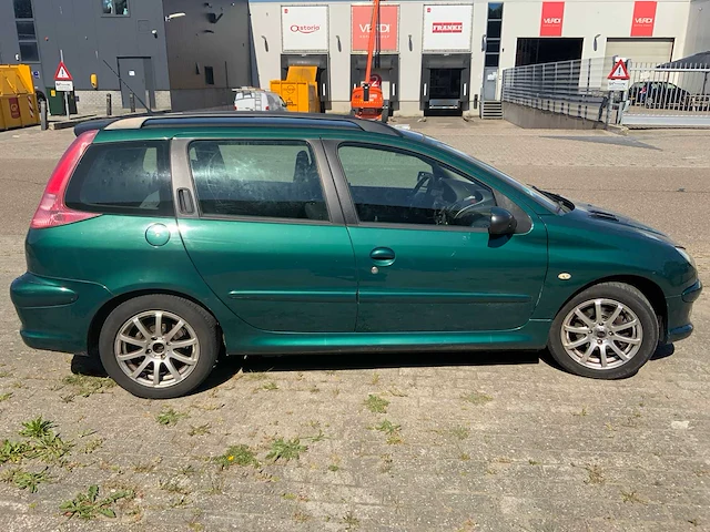 2005 peugeot 206 sw 1.4-16v xs personenauto - afbeelding 22 van  23