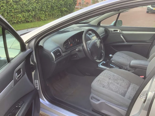 2005 peugeot 407 1.8-16v xr personenauto - afbeelding 11 van  13