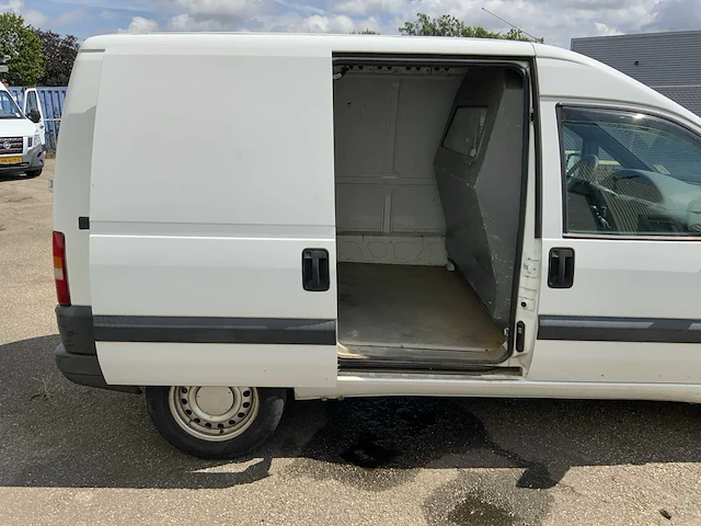 2005 peugeot expert 220c 2.0hdi bedrijfswagen - afbeelding 6 van  28