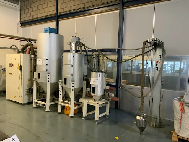 2005 piovan dp623 granulaat drooginstallatie - afbeelding 1 van  13