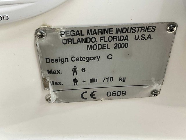 2005 regal 2000 bowrider speedboot - afbeelding 16 van  43