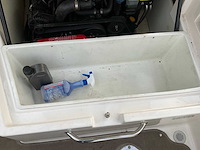 2005 regal 2000 bowrider speedboot - afbeelding 21 van  43