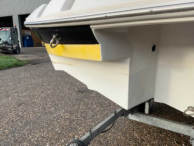 2005 regal 2000 bowrider speedboot - afbeelding 28 van  43