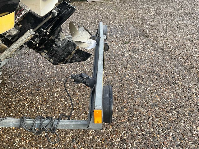 2005 regal 2000 bowrider speedboot - afbeelding 36 van  43