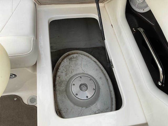 2005 regal 2000 bowrider speedboot - afbeelding 14 van  43