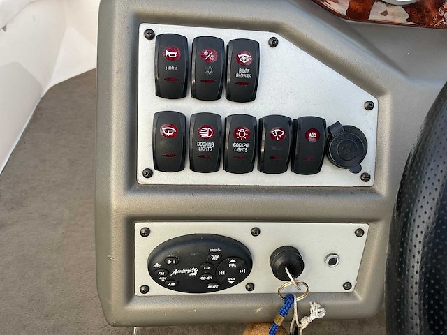 2005 regal 2000 bowrider speedboot - afbeelding 19 van  43