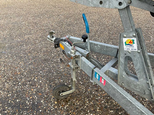 2005 regal 2000 bowrider speedboot - afbeelding 37 van  43