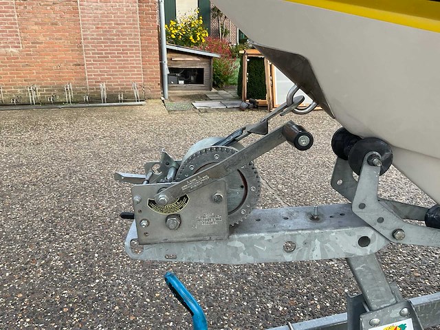 2005 regal 2000 bowrider speedboot - afbeelding 38 van  43