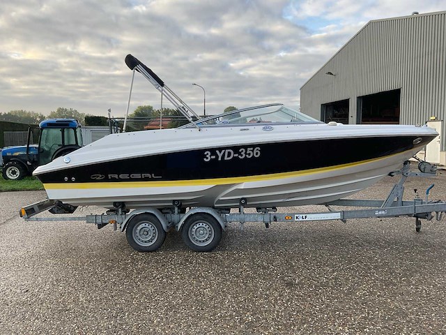 2005 regal 2000 bowrider speedboot - afbeelding 4 van  43