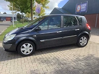 2005 renault scénic 2.0-16v priv.luxe personenauto - afbeelding 1 van  13