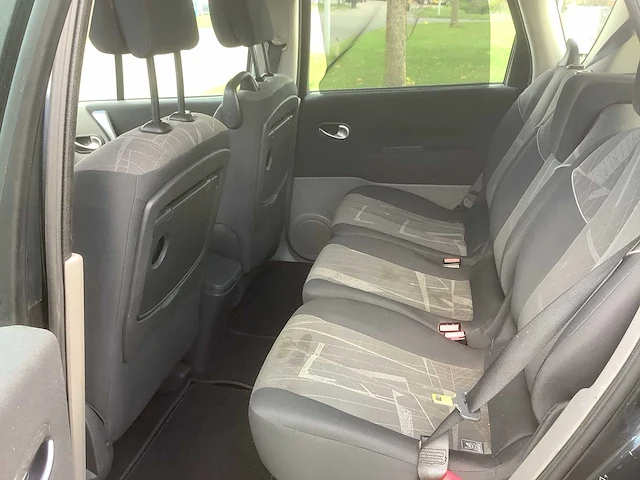 2005 renault scénic 2.0-16v priv.luxe personenauto - afbeelding 9 van  13