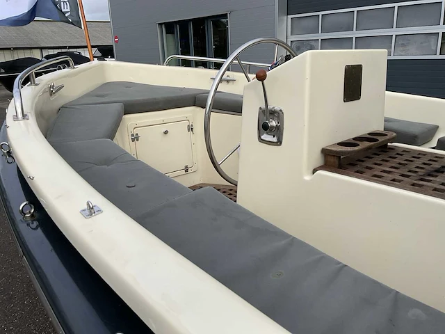 2005 seafury 650 tender - afbeelding 10 van  23