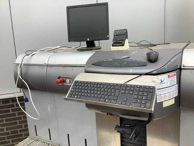 2005 sikkens verfmengmachine - afbeelding 3 van  6