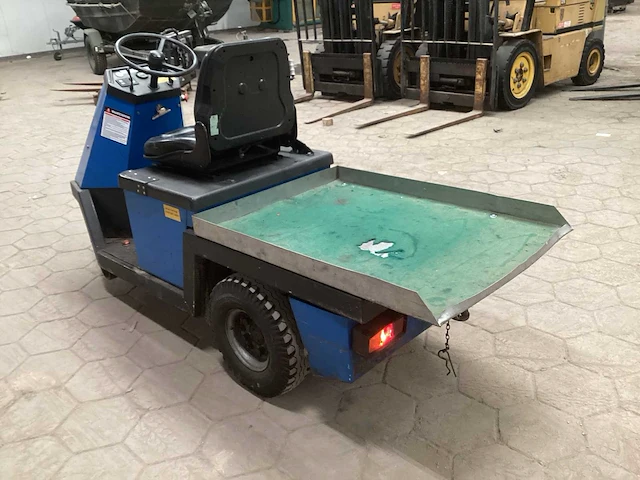 2005 spijkstaal 210 industriële trekker - afbeelding 3 van  10