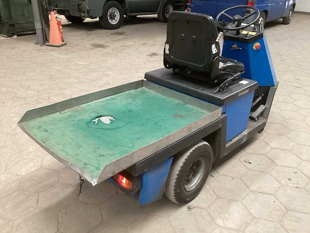 2005 spijkstaal 210 industriële trekker - afbeelding 4 van  10