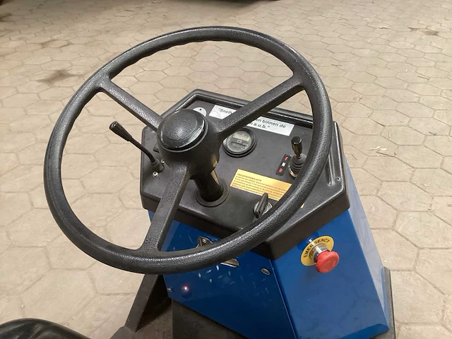 2005 spijkstaal 210 industriële trekker - afbeelding 6 van  10