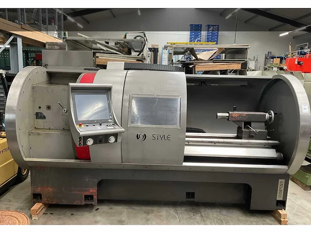 2005 style 630x2000 cnc-draaibank - afbeelding 1 van  20
