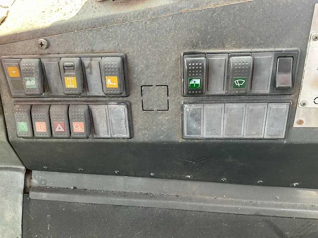 2005 terberg rt262 terminal trekker - afbeelding 17 van  32