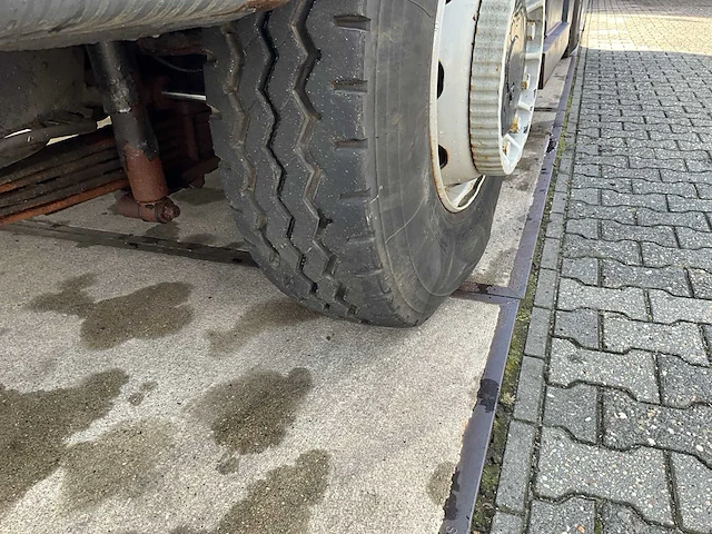 2005 terberg rt262 terminal trekker - afbeelding 29 van  32
