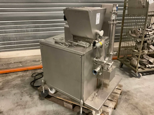 2005 tetra pak hoyer addus ff 2000 c cream ingredient feeder - afbeelding 2 van  7
