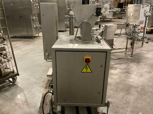 2005 tetra pak hoyer addus ff 2000 c cream ingredient feeder - afbeelding 3 van  7